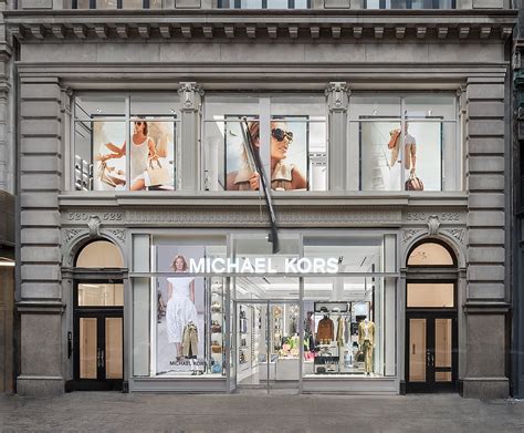 Michael Kors, Corso Vittorio Emanuele II, 2, Milano MI, Telefono 